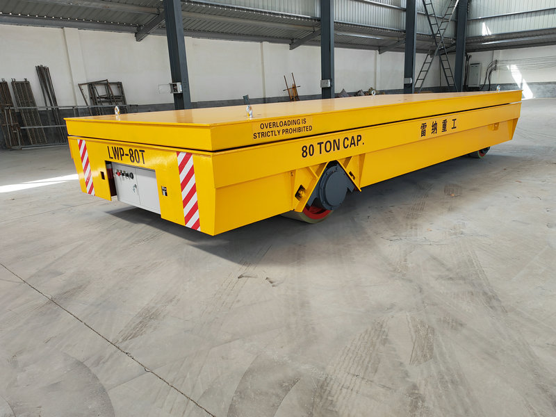 Cyd-fynd 80 Ton Hydrolig Hydrolig Trackless Cart